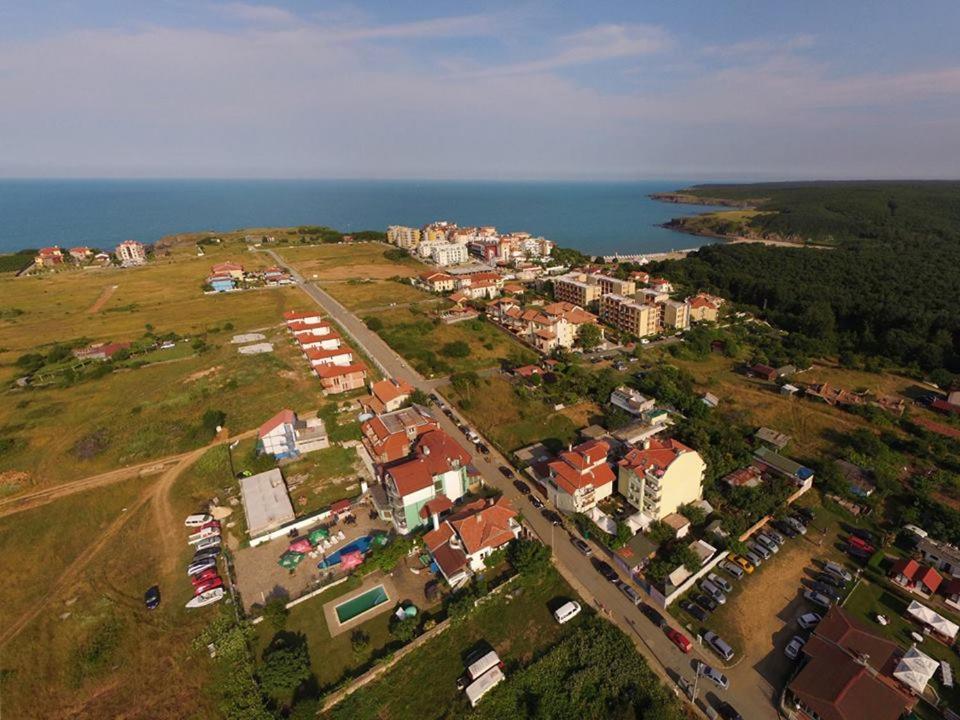 סינמורץ Family Hotel Gogov מראה חיצוני תמונה