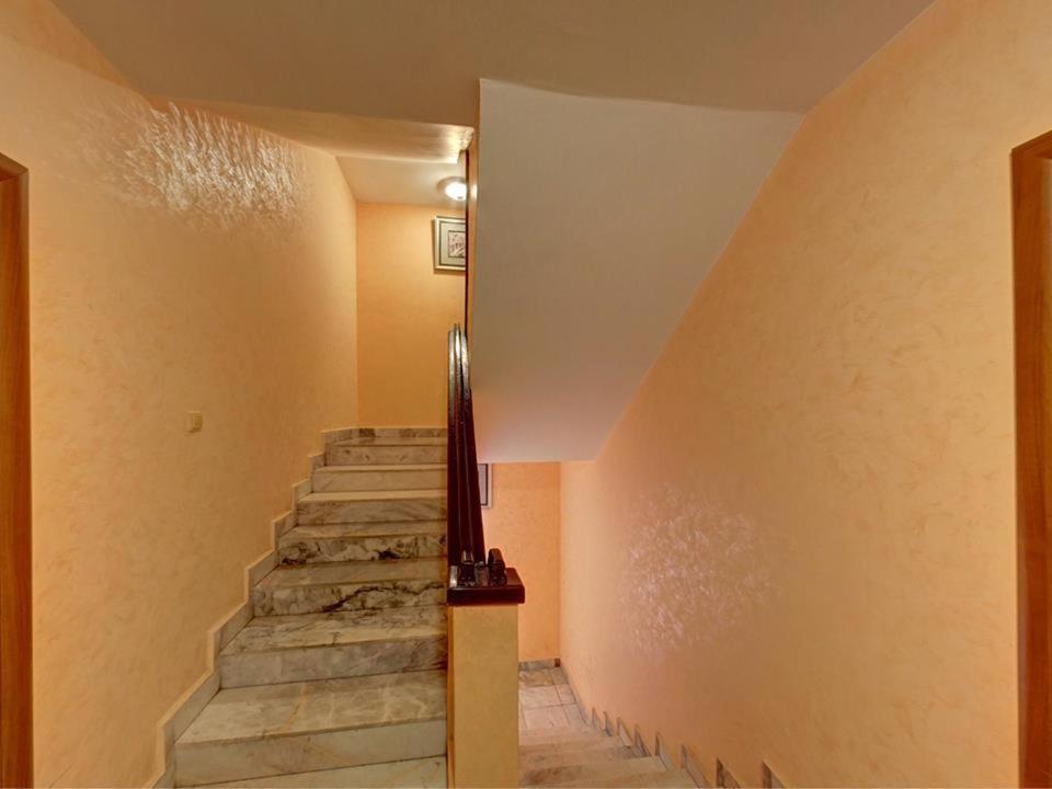 סינמורץ Family Hotel Gogov מראה חיצוני תמונה