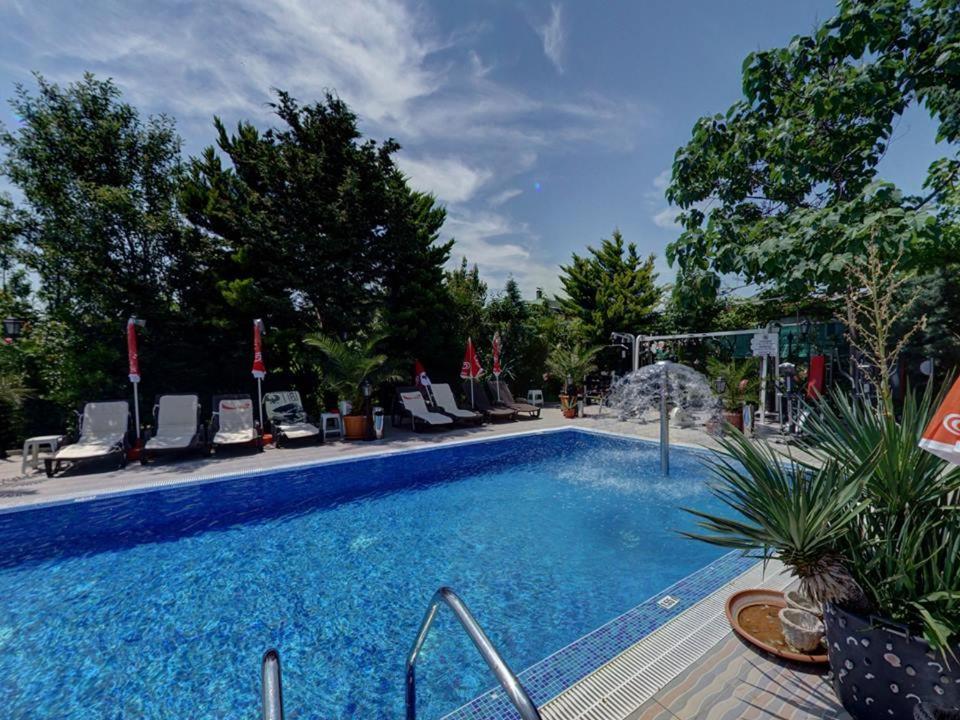 סינמורץ Family Hotel Gogov מראה חיצוני תמונה