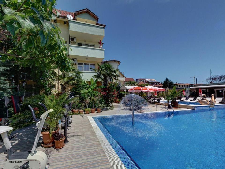 סינמורץ Family Hotel Gogov מראה חיצוני תמונה