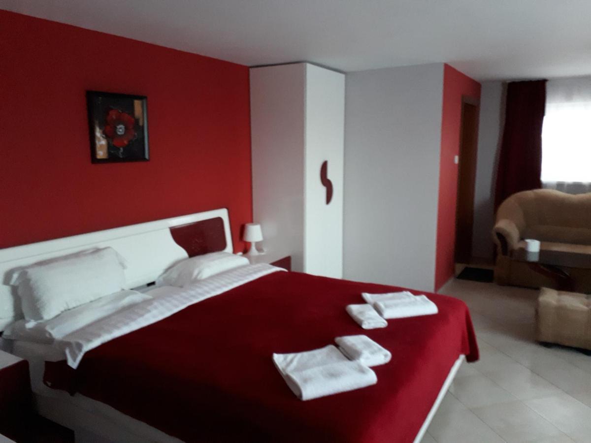 סינמורץ Family Hotel Gogov מראה חיצוני תמונה