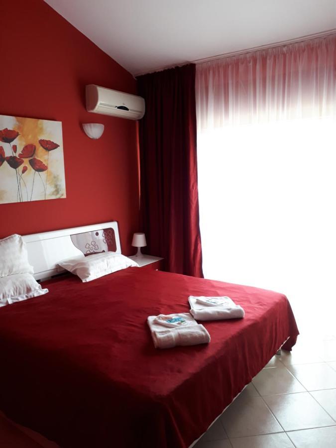 סינמורץ Family Hotel Gogov חדר תמונה