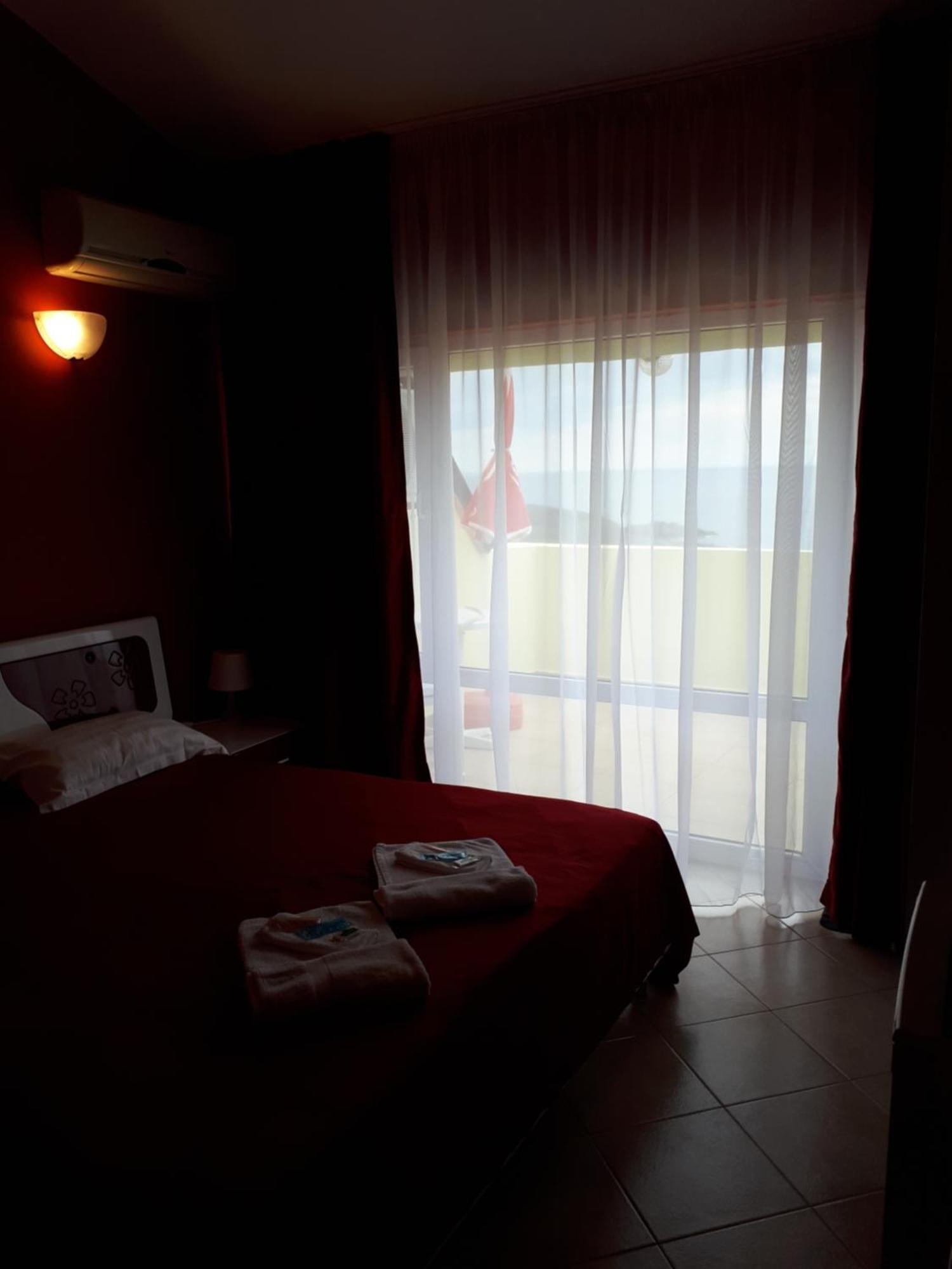 סינמורץ Family Hotel Gogov חדר תמונה