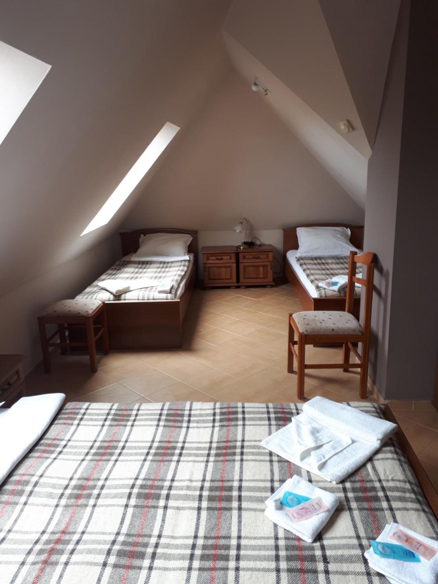 סינמורץ Family Hotel Gogov חדר תמונה